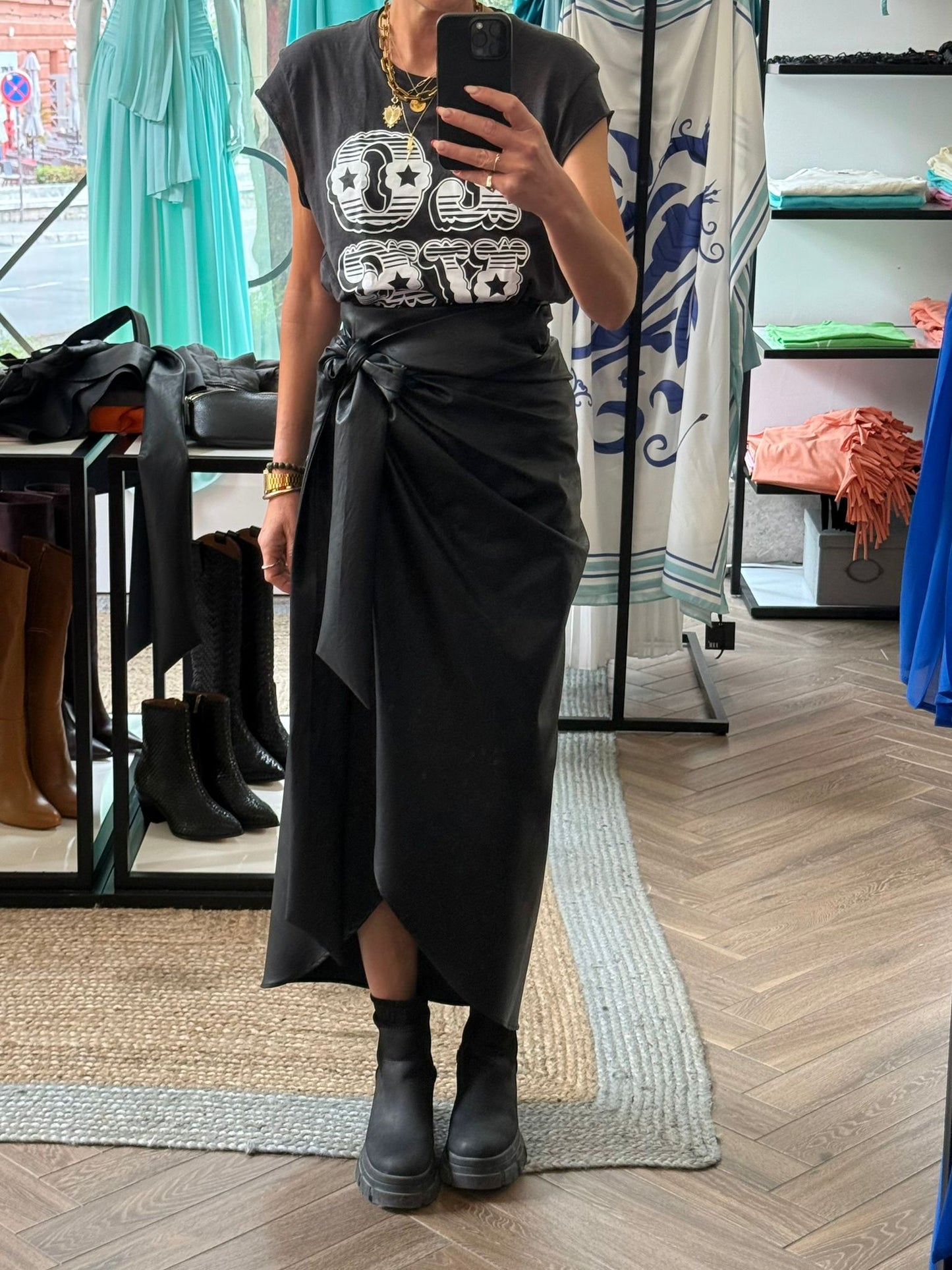 Rebel Black 1